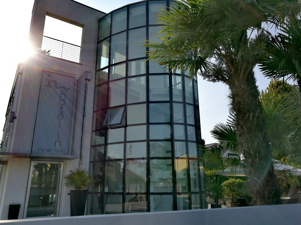 Hotel In - Lounge Room Cazzago  Εξωτερικό φωτογραφία