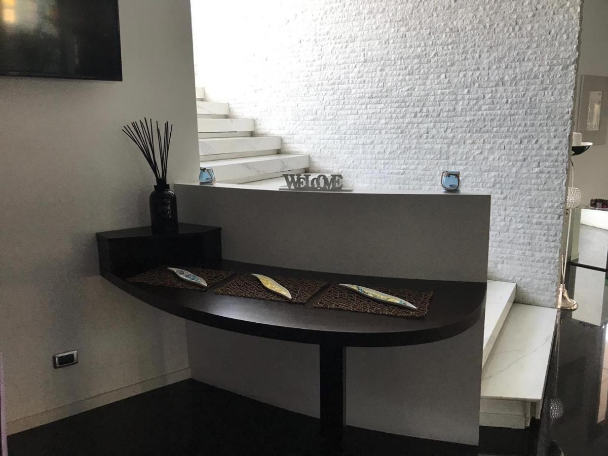 Hotel In - Lounge Room Cazzago  Εξωτερικό φωτογραφία